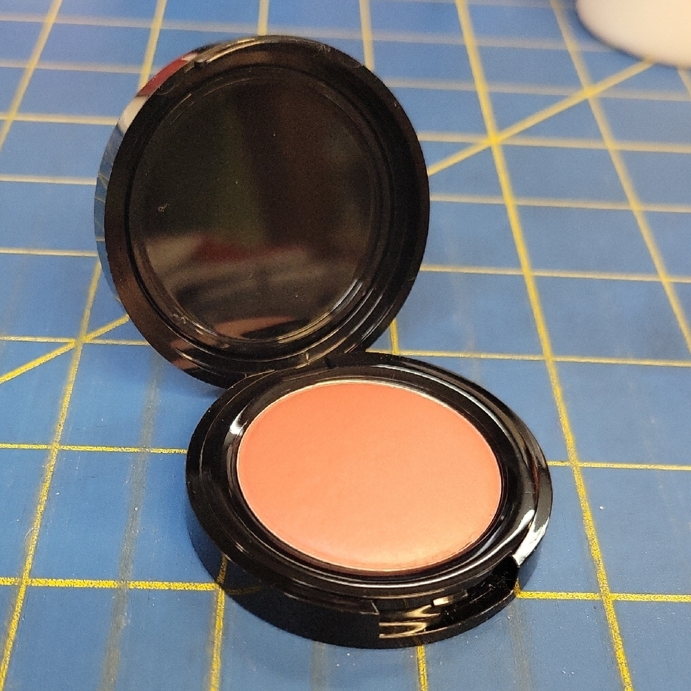 Mally Bounce Back Blush Compact 4.9g Rose Petal Pink New